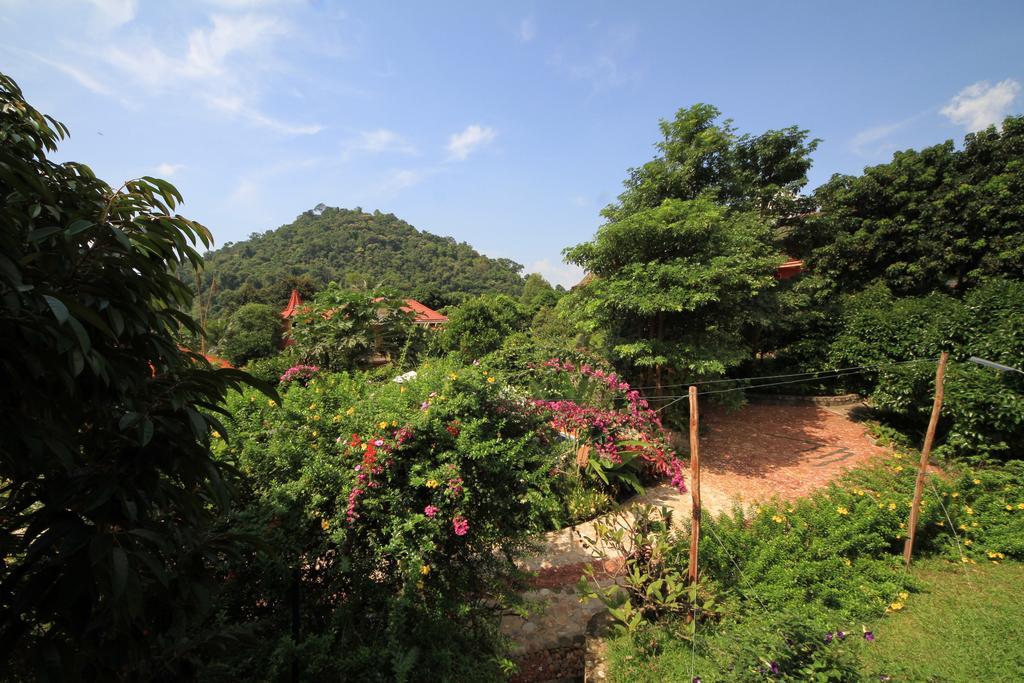 Spring Valley Resort Kep Exterior photo